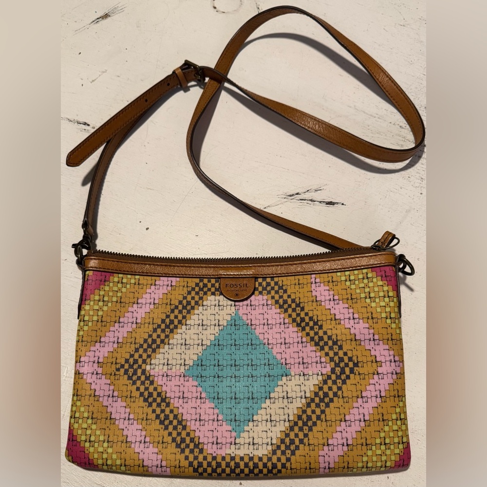 Fossil Pink and Yellow Crossbody Bag with Geometric Pattern and Leather Trim